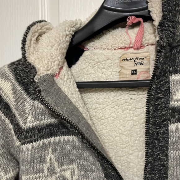 Triple 5 Soul Fleece-Lined Sweater - Picture 4 of 5